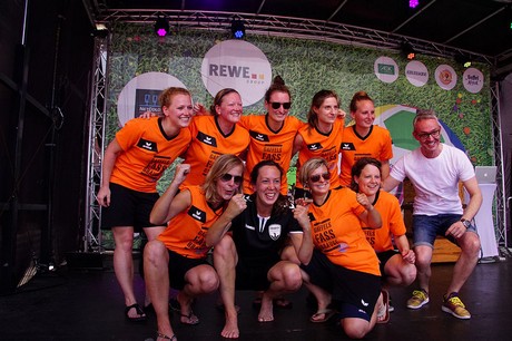 Com Together Cup